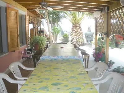 Simona Giardino & Mare Holiday home